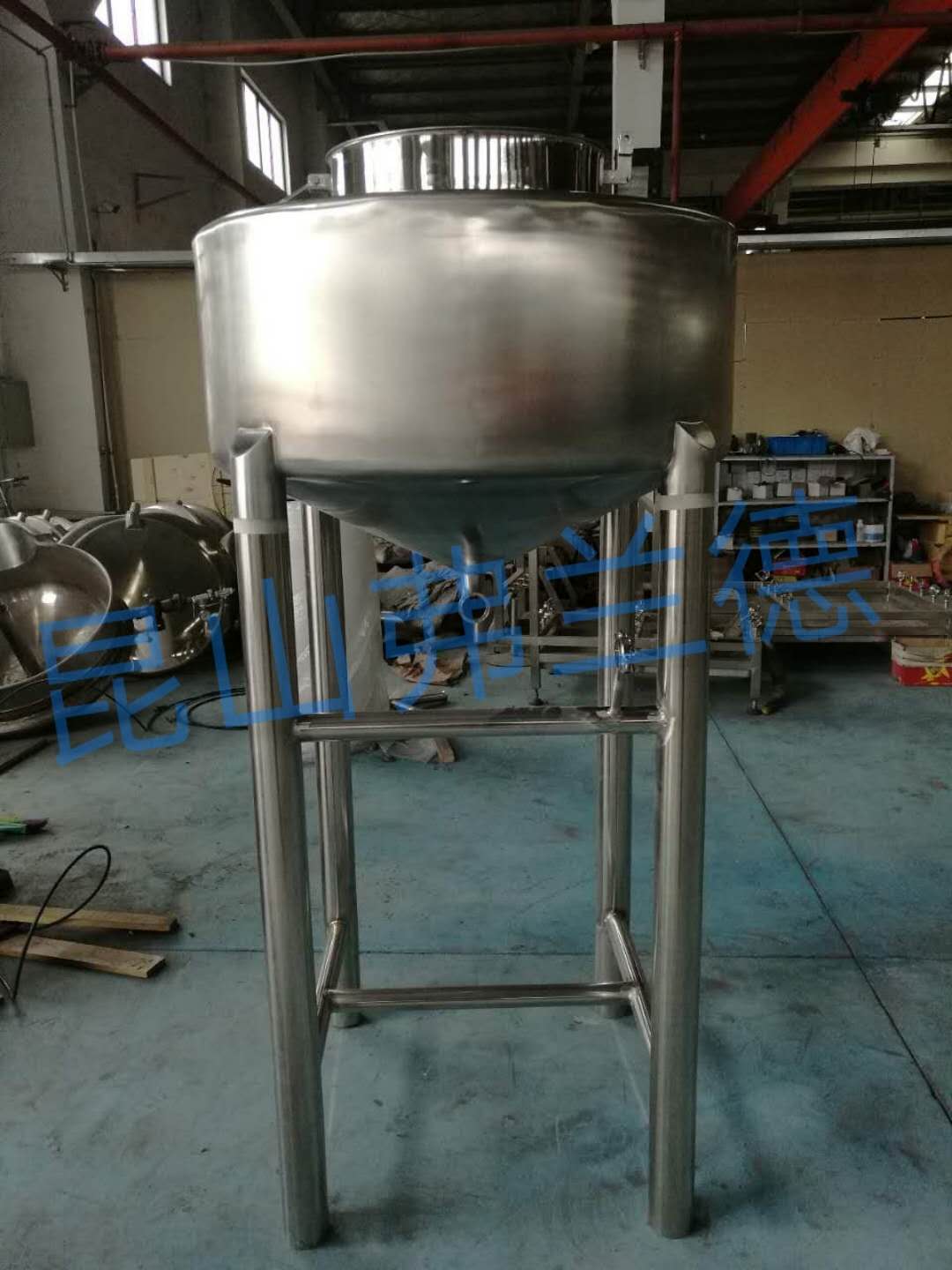 昆山金普帝機(jī)械生產(chǎn)的不銹鋼容器